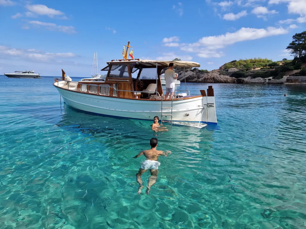 alquilar un barco en ibiza